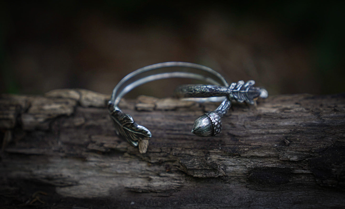 Renovast's Oaken Cuff